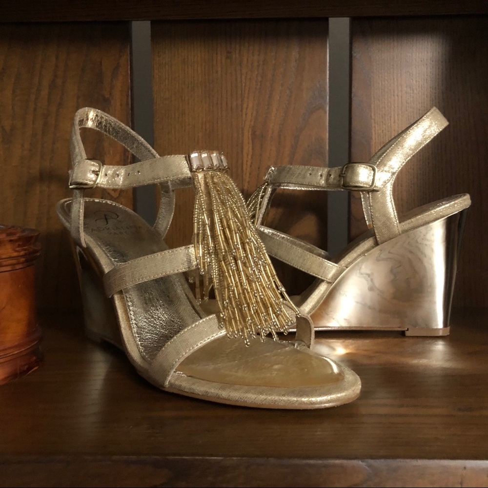 ADRIANNA PAPPEL Gold Beaded Sandal Wedge Heel Style and Comfort Women 6.5 - Picture 2 of 8
